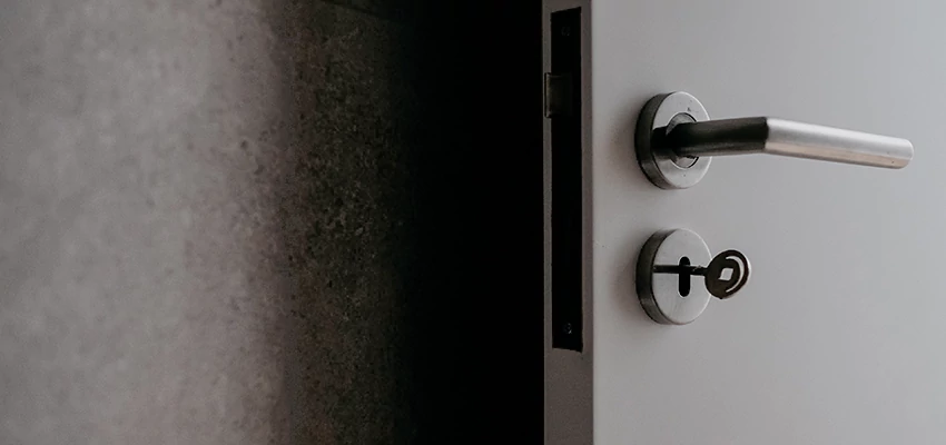 Front Door Handle Repair And Installation in Shafter, CA